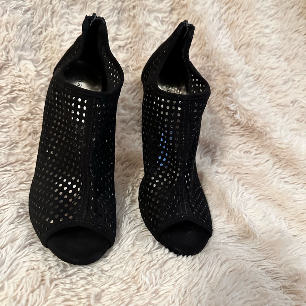 Madden Girl Black Suede Open-Toe Sandal Heels, Zip Up Back, Size 8